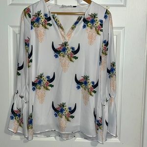 Beautiful women’s long bell sleeve top Peach Love California size M